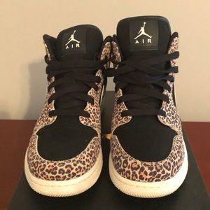 Air Jordan Mid Cheetah Print (worn)